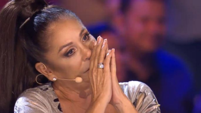 Isabel Pantoja se emociona con la presentación de las semifinales de Idol Kids