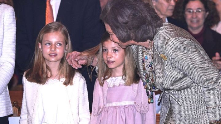 Los temas sórdidos por los que deberá pasar la Reina Sofía esta Navidad
