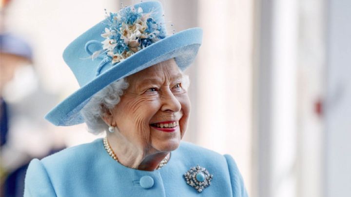 Reina Isabel reaparece con nuevo semblante luego de despedir a Duque de Edimburgo