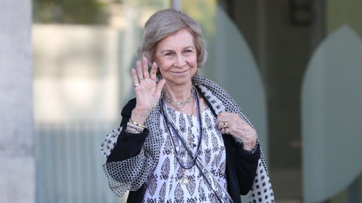 La estadía de la Reina Sofía en Grecia pasa del júbilo al dolor: regresa al lugar donde empezó su martirio