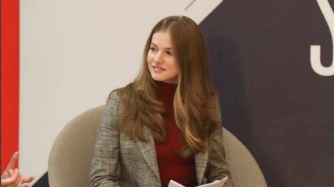 La Princesa Leonor confía en las prendas "working girl" de la Reina Letizia