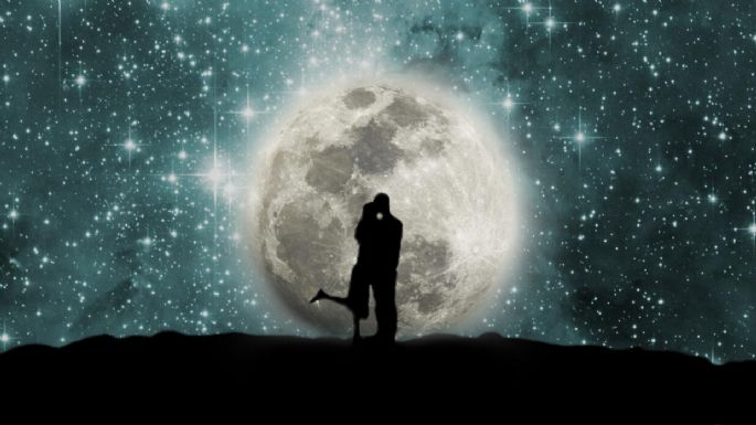 La Luna Llena y los signos del zodíaco: cómo el plenilunio cerrará ciclos y sanará tu corazón