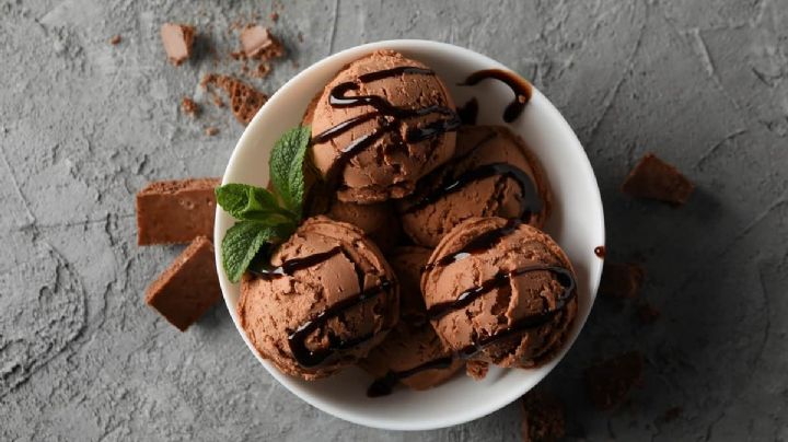 Helado de chocolate casero, una receta que no debe faltar este verano