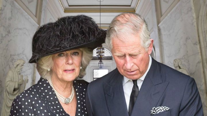 El Príncipe Carlos sostiene a Camilla Parker ante el peor hallazgo que enluta a su familia