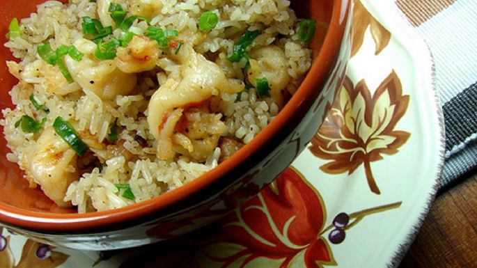 Prepara arroz al ajillo: una receta económica, saludable y fácil de cocinar