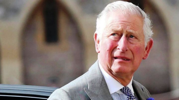El Príncipe Carlos firma su primer comunicado como Rey de Inglaterra