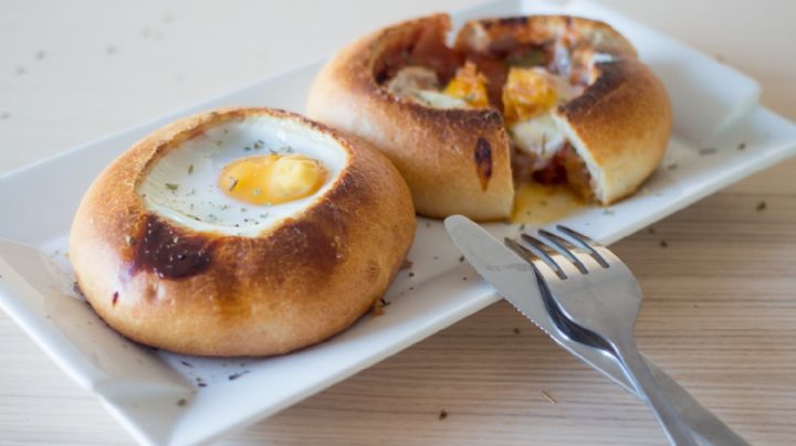 Huevos en pan, una receta súper fácil para salir de apuros en 10 minutos