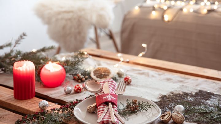 Celebra la Navidad con estilo: tendencias en decoración de mesa y árbol
