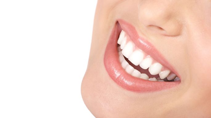 Descubriendo remedios caseros para blanquear los dientes: cuatro alternativas