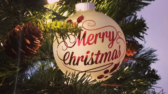 Cuál es la tradicional historia del árbol de Navidad y cómo llegó a España