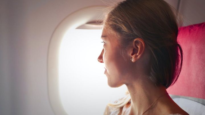 Cinco consejos esenciales para cuidar la piel durante un viaje en avión