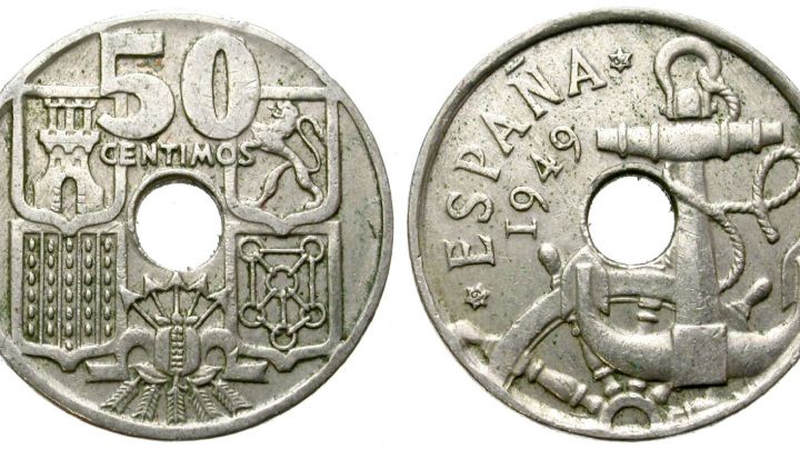 Cuál es el valor de la emblemática moneda con un agujero 50 céntimos de la época de Franco