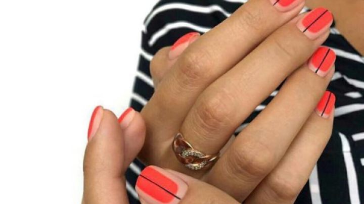 Explora la elegancia de las nail art para uñas cortas