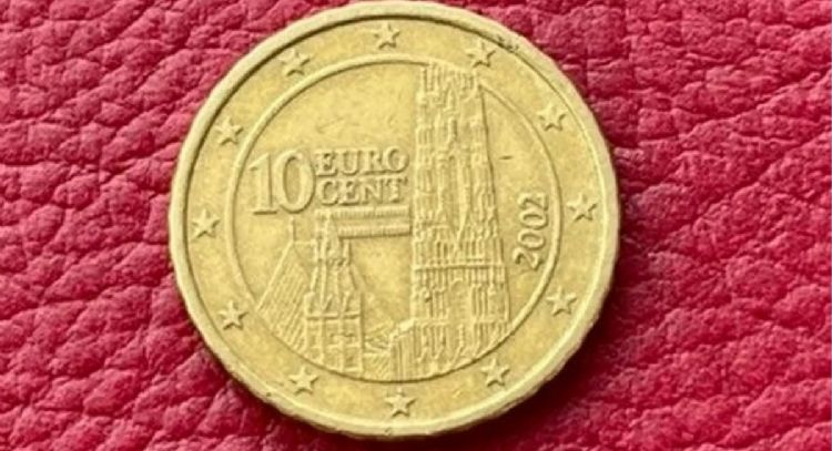Descubre la Fortuna Bajo tu Cojín: Una Moneda de 10 Céntimos que Podría Llevarnos a Barcelona